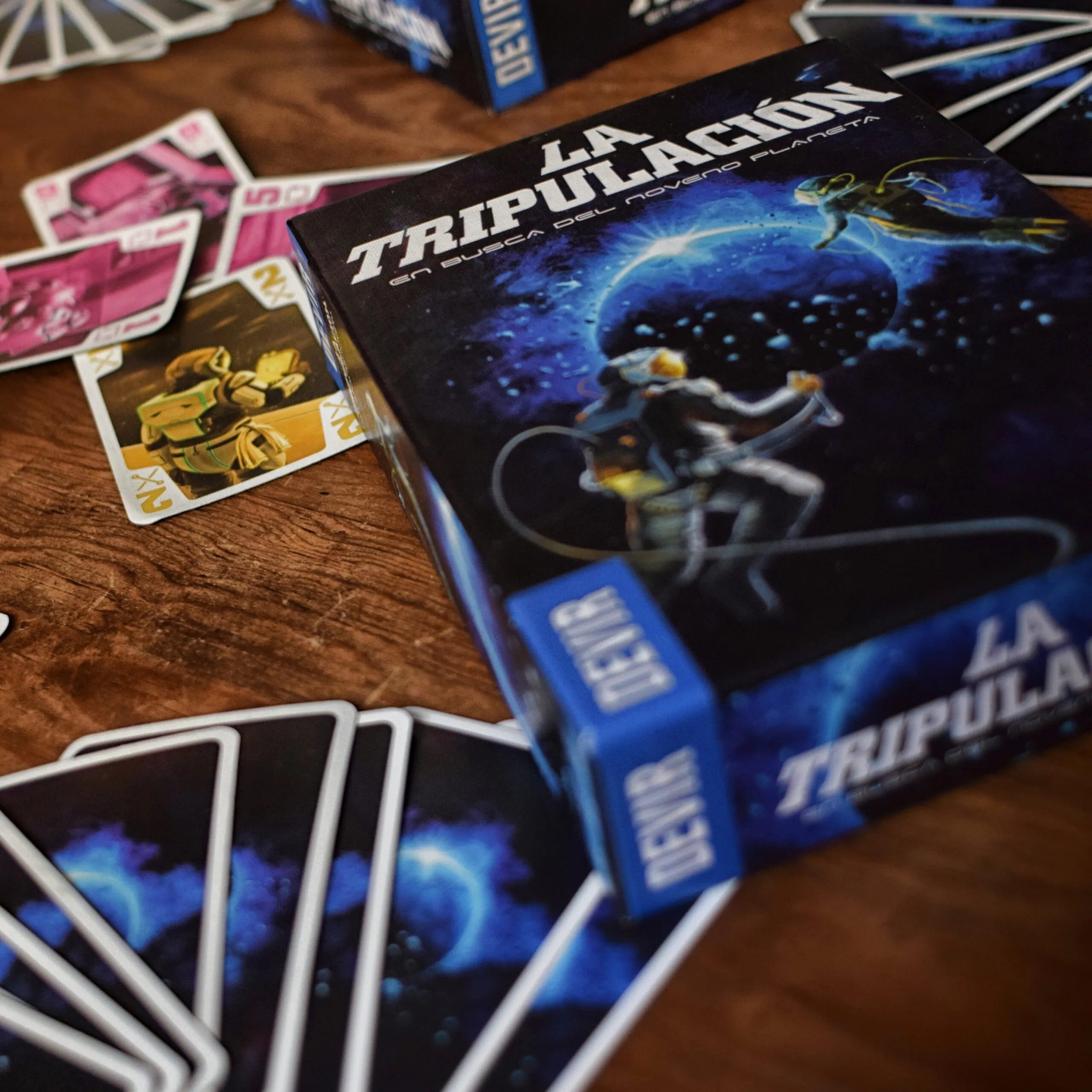 La tripulación: En búsqueda del noveno planeta